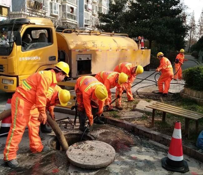 科尔沁右翼中市政管道清淤