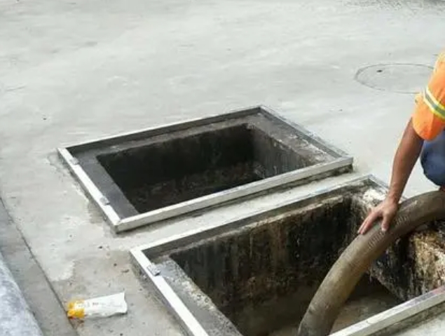 科尔沁右翼中化粪池清理