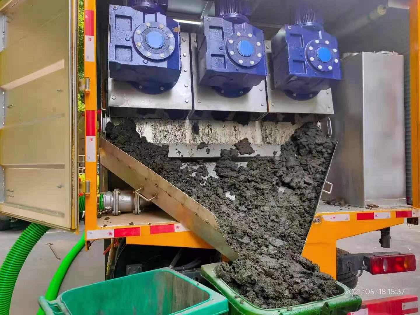 科尔沁右翼中化粪池清掏城市维护站-泥浆净化干湿分离处理